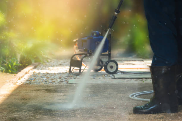 Best Window and Screen Pressure Cleaning in Lafayette, TN